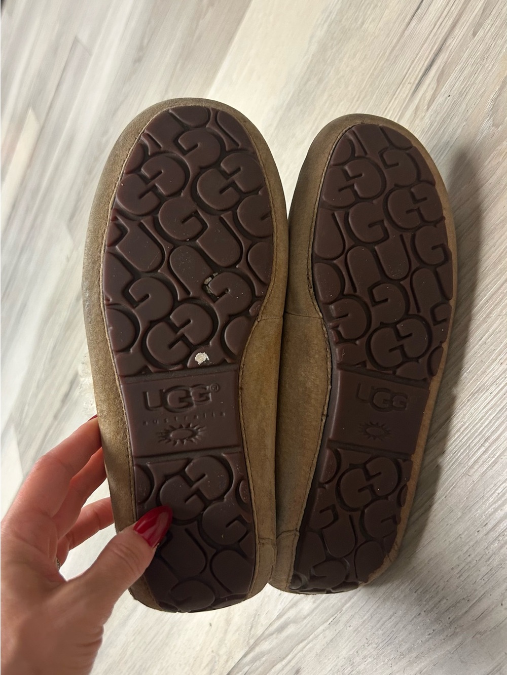 UGG Alena Slippers Sheepskin Moccasin Booties Women’s US 9 EU 40 Chestnut Suede - Picture 11 of 12